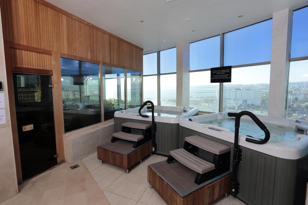 エセル プレミアム ホテル&スパ ブユックチェクメジェ エクステリア 写真 The spa at the 100th floor of the tower