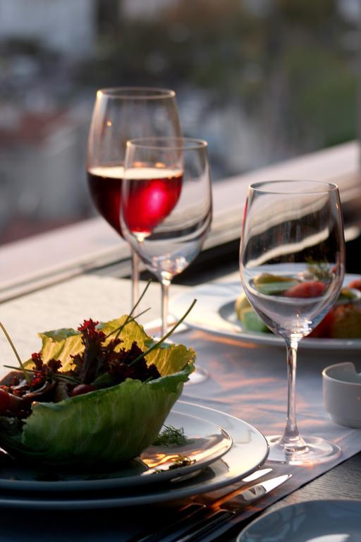 エセル プレミアム ホテル&スパ ブユックチェクメジェ エクステリア 写真 Wine glasses