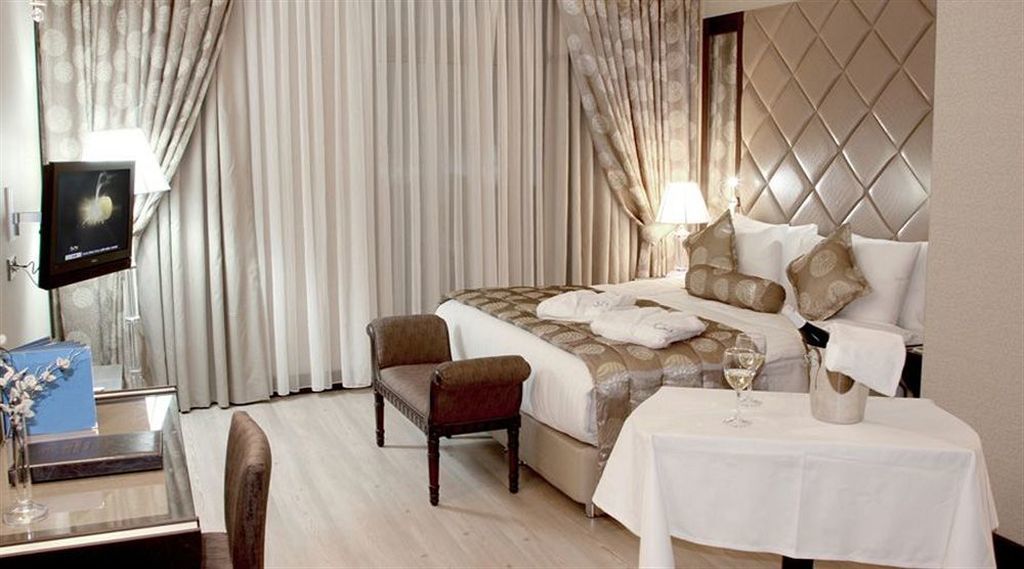 エセル プレミアム ホテル&スパ ブユックチェクメジェ エクステリア 写真 A bedroom at the hotel