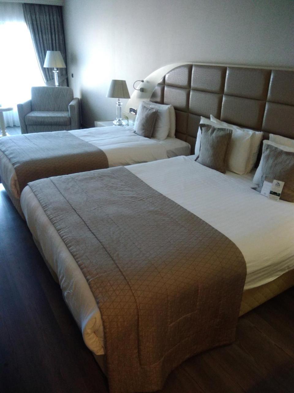 エセル プレミアム ホテル&スパ ブユックチェクメジェ エクステリア 写真 A bed runner